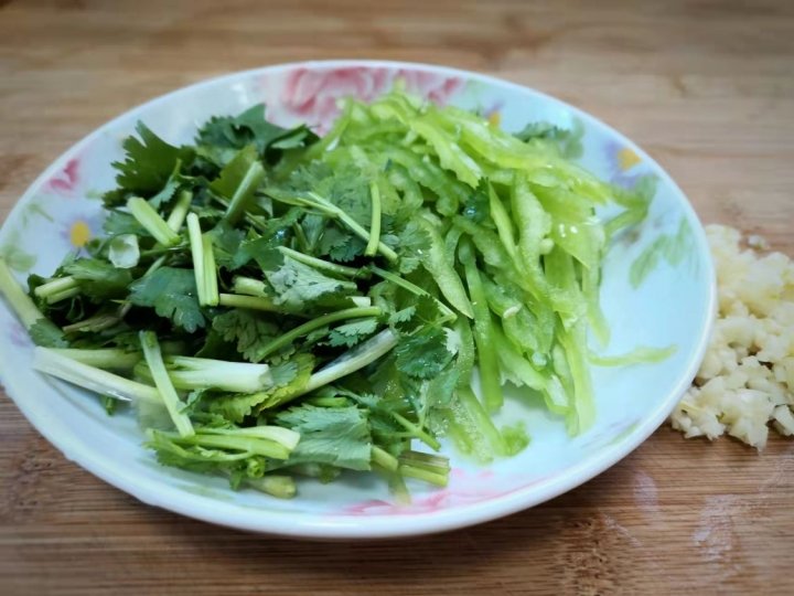 今天推荐养颜润燥女生要多吃的食物【紫甘蓝】7