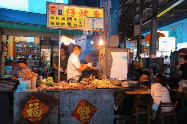 比长沙更够味，比广东还敢吃，冬天该去吃的美食地方！31