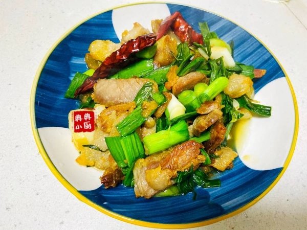 大蒜炒咸肉怎么做-大蒜炒...